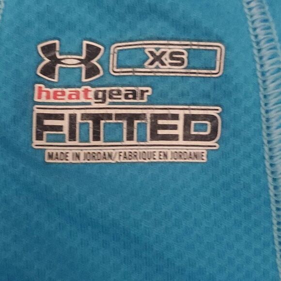 UNDER ARMOUR HEAT GEAR WOMENS FITTED TANK - Picture 2 of 6